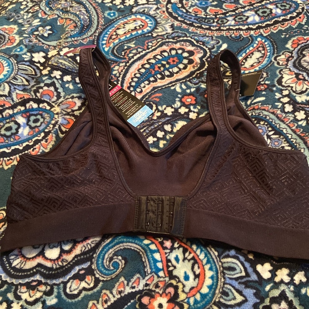 NWT Bali Comfort Bra - Picture 2 of 3